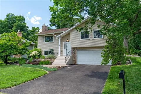 1774 Walnut Ln, Eagan, MN 55122 photo 26