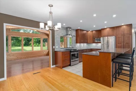 1774 Walnut Ln, Eagan, MN 55122 photo 4