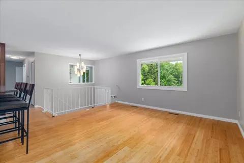 1774 Walnut Ln, Eagan, MN 55122 photo 8