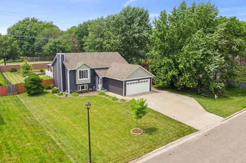 7798 Janero Ave S, Cottage Grove, MN 55016