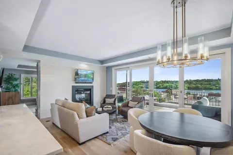 101 Olive St E #3, Stillwater, MN 55082