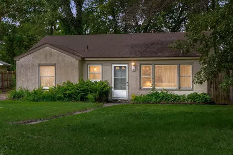 30 West Rd, Circle Pines, MN 55014