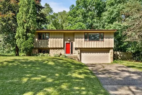 7315 Cleve Ave, Inver Grove Heights, MN 55076