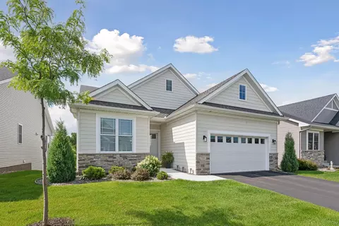 745 Crossroads Ct, Chanhassen, MN 55317