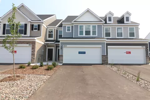 4805 Airlake Dr, Woodbury, MN 55129