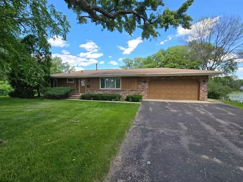 8211 Johnson Cir, Bloomington, MN 55437