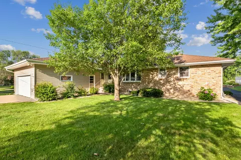 117 1st St SE, Saint Michael, MN 55376