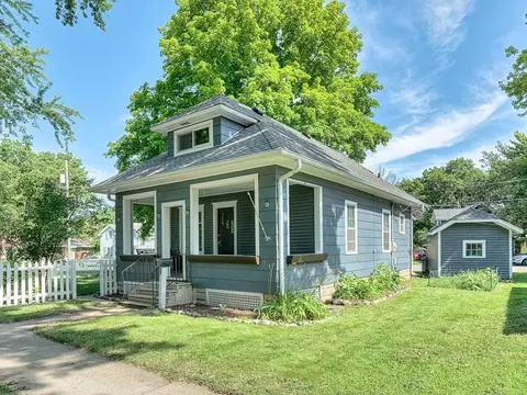313 3rd St W, Jordan, MN 55352