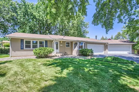 1726 Cochrane Ave, Eagan, MN 55122