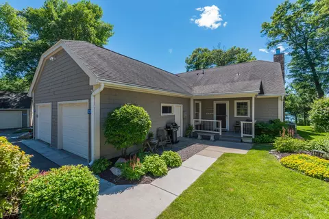 1391 E Pointe Dr, East Gull Lake, MN 56401