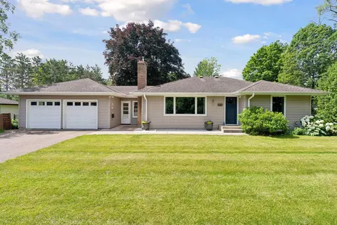 11317 Sunset Trl, Plymouth, MN 55441