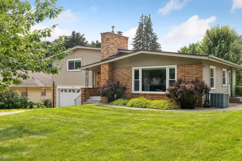1307 Smith Ave S, West Saint Paul, MN 55118