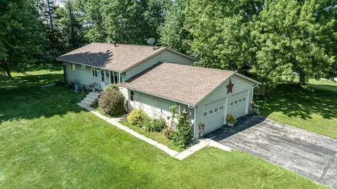 14237 Acorn Trl, Faribault, MN 55021 photo 9
