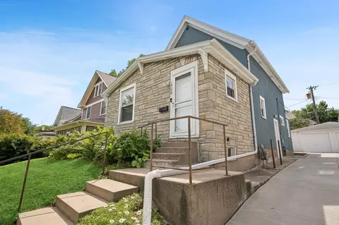 1768 Selby Ave, Saint Paul, MN 55104
