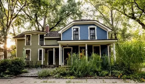 18 Maple Pl, Minneapolis, MN 55401
