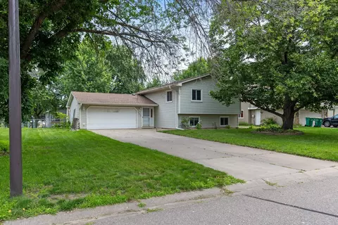 7608 83rd Ave N, Brooklyn Park, MN 55445