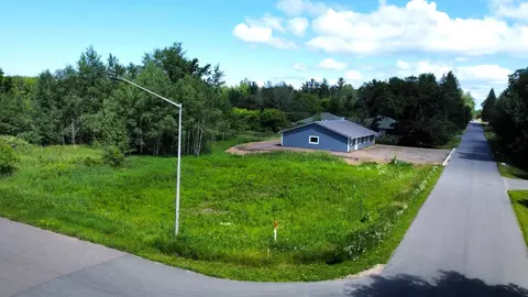 12 Nn Dorothy St, Isle, MN 56342