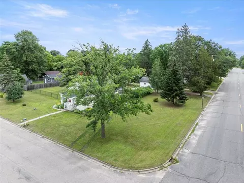 1402 L St NE, Brainerd, MN 56401 photo 3