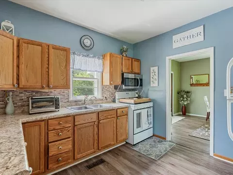 1402 L St NE, Brainerd, MN 56401 photo 9