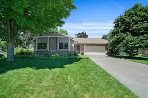 7368 Orchid Ln N, Maple Grove, MN 55311