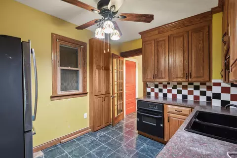 3127 N Knox Ave, Minneapolis, MN 55411