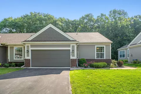 965 Victoria Greens Blvd, Victoria, MN 55386