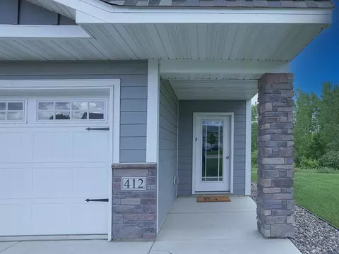 412 Riverpointe Ct, Watertown, MN 55388
