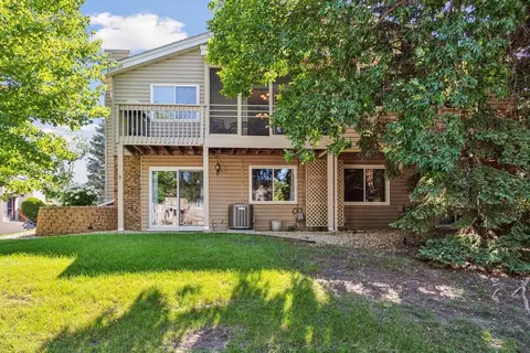 5395 Beachside Dr, Minnetonka, MN 55343