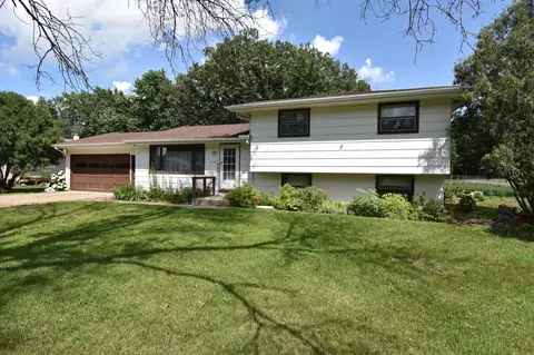 13307 Gladiola St NW, Andover, MN 55304