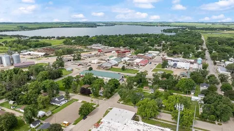 104 S Park St, Hendricks, MN 56136 photo 10