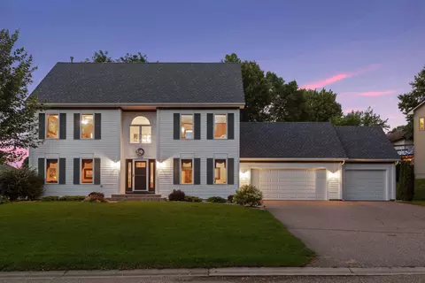 3388 Churchill Dr, Woodbury, MN 55125