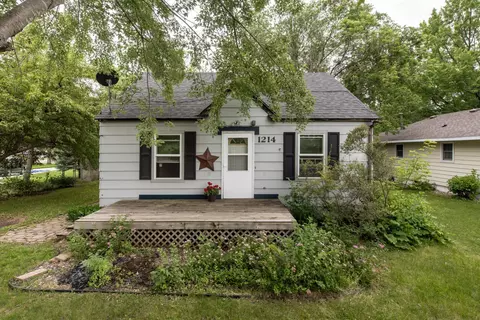 1214 Latoka Dr SW, Alexandria, MN 56308
