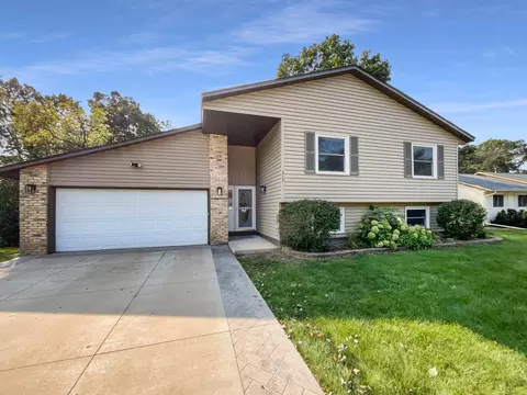 212 Northland Ave, Stillwater, MN 55082