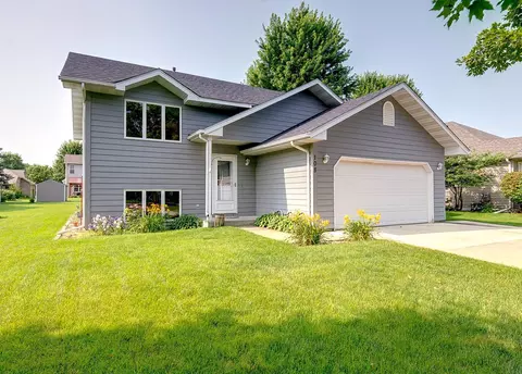 108 Anderson Dr, Northfield, MN 55057