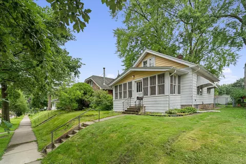 1816 Ross Ave E, Saint Paul, MN 55119