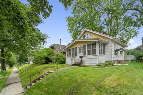 1816 Ross Ave E, Saint Paul, MN 55119