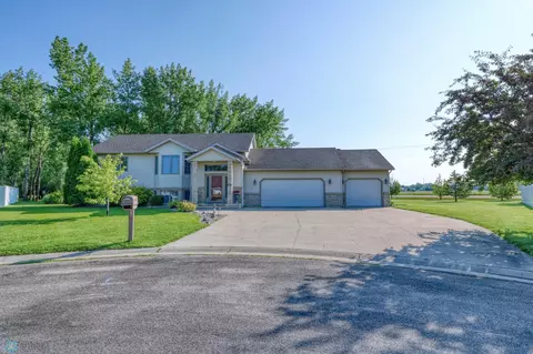 404 12th St SE, Barnesville, MN 56514 photo 2