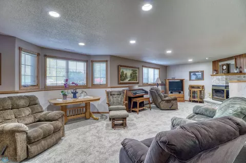 404 12th St SE, Barnesville, MN 56514 photo 32
