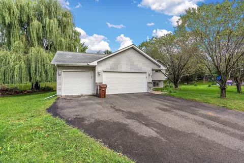 40 Alva Ct, Waconia, MN 55387