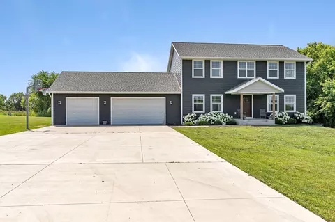 69847 203rd St, Dassel, MN 55325