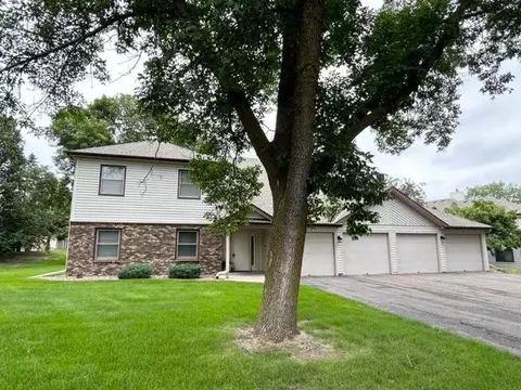 12250 42nd Ave N #31, Plymouth, MN 55441
