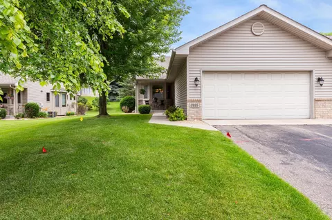 3835 Xenium Ct N, Plymouth, MN 55441