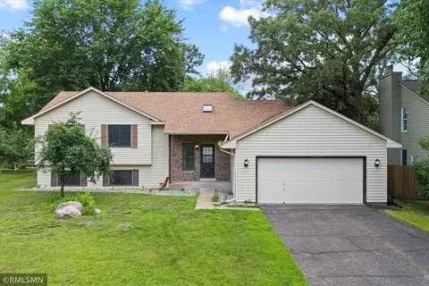 9713 Oliver Ave N, Brooklyn Park, MN 55444