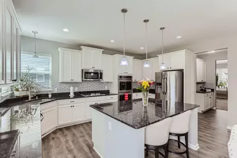 15142 Ely Ave, Apple Valley, MN 55124 photo 6
