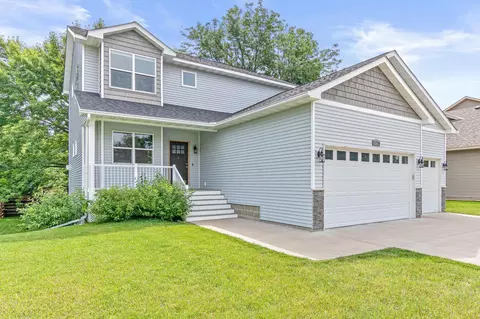 5728 Oregon Ct, Crystal, MN 55428