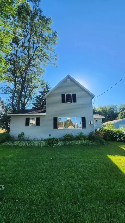22 Maple St N, Conger, MN 56020 photo 2