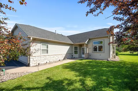 700 Leroy Ln #25, River Falls, WI 54022