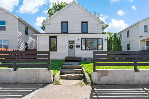 2202 Penn Ave N, Minneapolis, MN 55411