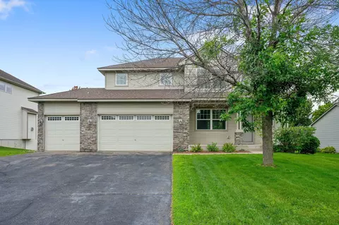 2120 Winterberry Ln, Shakopee, MN 55379