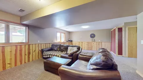 348 Crestview Cir, Jordan, MN 55352 photo 19
